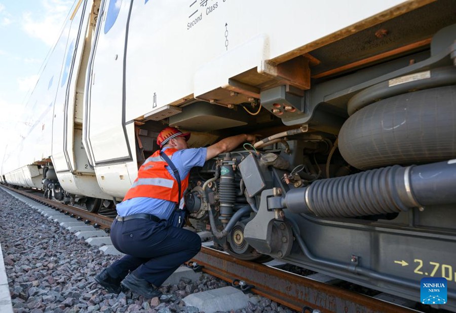 Esercitazione di simulazione di guasto condotta sulla ferrovia ad alta velocità Baotou-Yinchuan