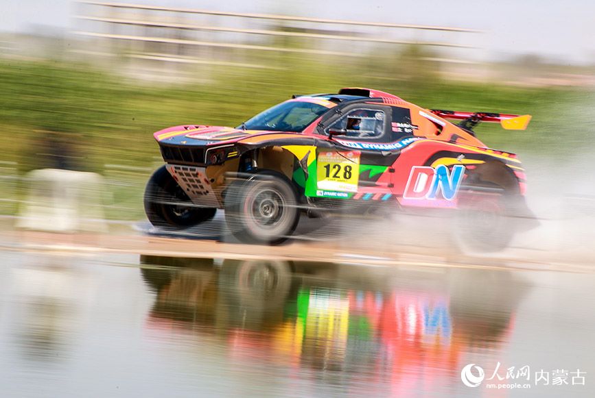 Il China Cross-Country Rally Championship prende il via presso la bandiera di Hanggin