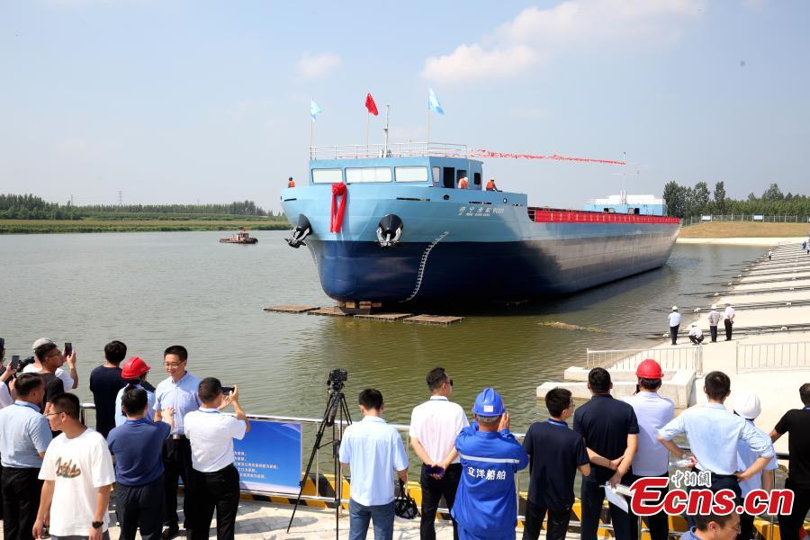 Lanciata una nuova nave da carico intelligente a energia pulita nello Shandong