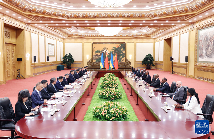 Incontro tra Xi Jinping e il Presidente ruandese, Paul Kagame