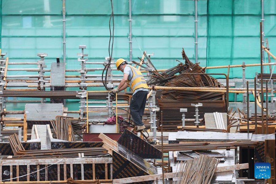 L'isola cinese di Hainan accelera la ripresa del lavoro dopo il super tifone