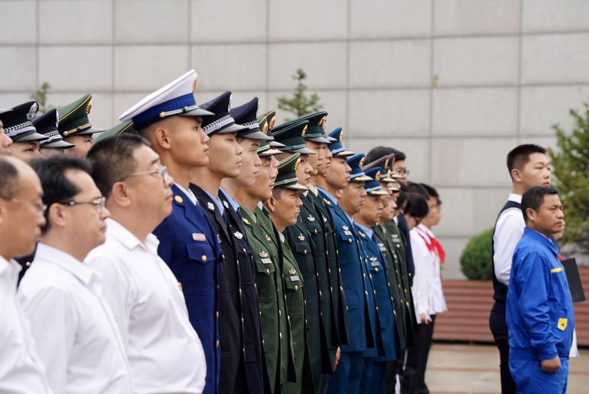 Shenyang, cerimonia suono della campana per 93° anniversario Incidente del 18 settembre