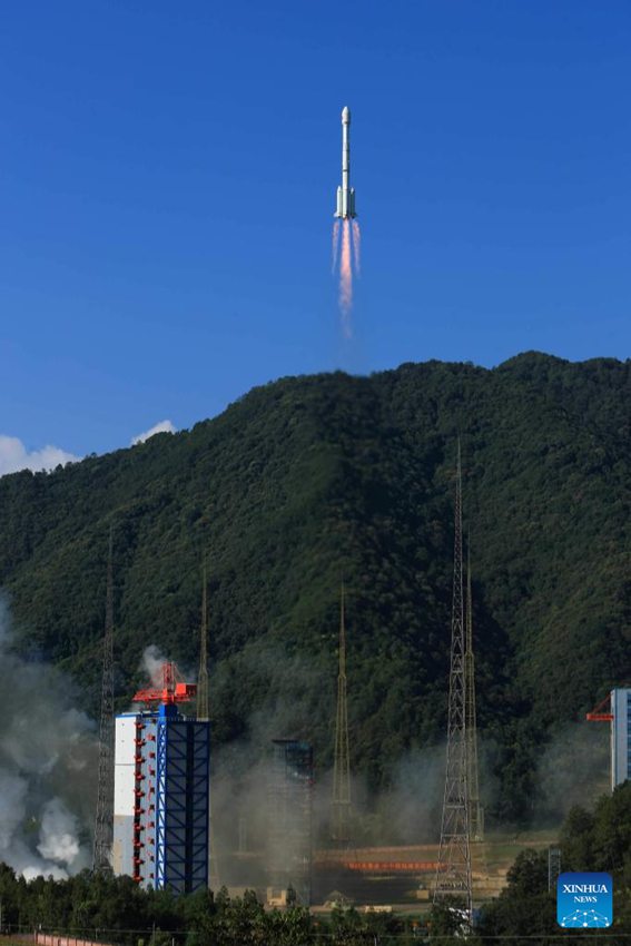 La Cina lancia due satelliti di navigazione BeiDou