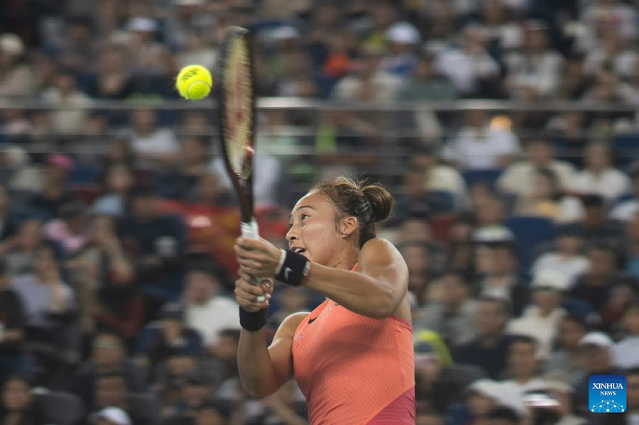 Sabalenka batte Zheng Qinwen e vince il Wuhan Open