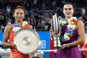 Sabalenka batte Zheng Qinwen e vince il Wuhan Open